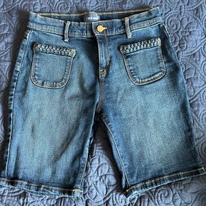 Girls size 16 Old Navy denim Bermuda length shorts. Like new. Perfect for school